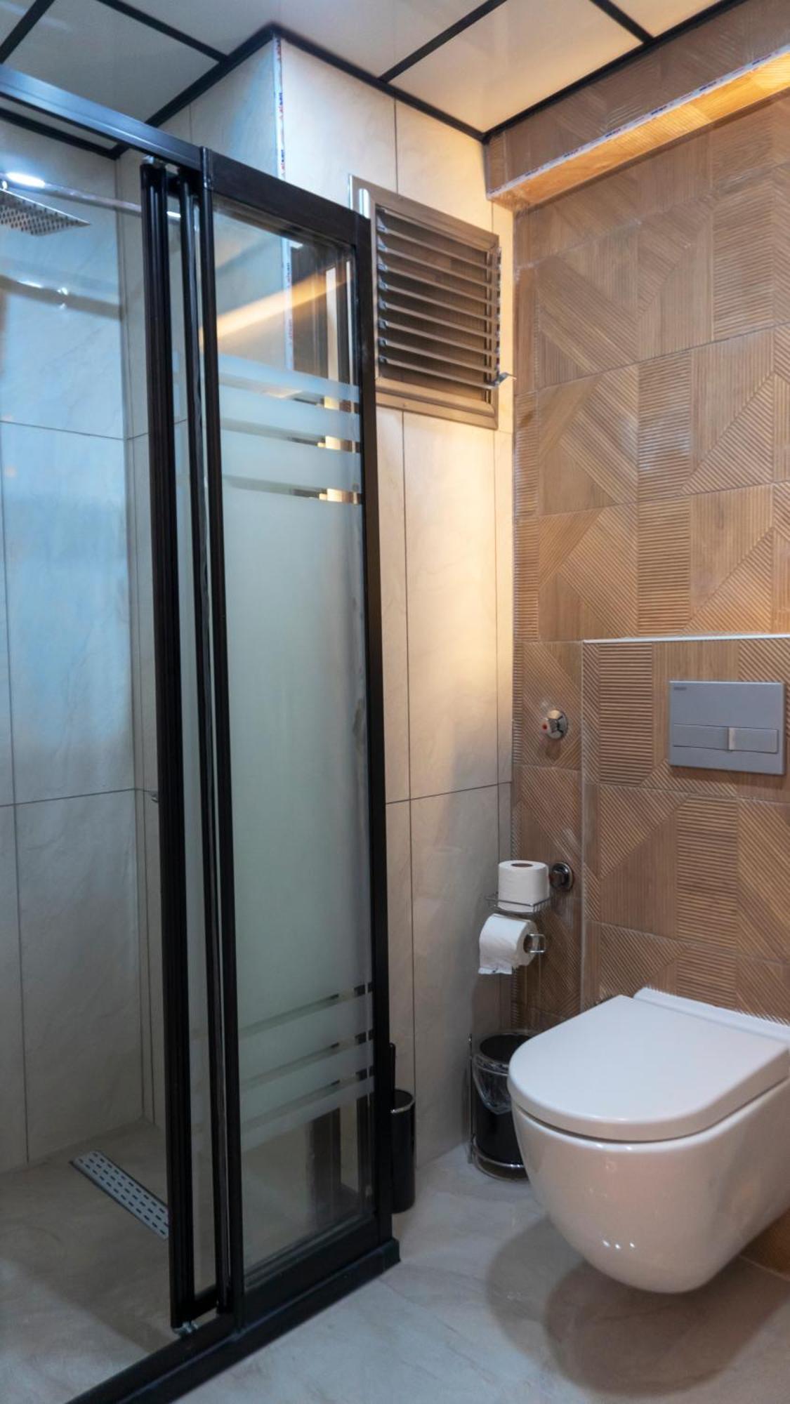 Hotel Rain 4*